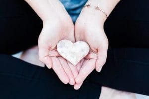 Πώς να διατηρήσετε την ενέργειά σας ενώ φροντίζετε ένα αγαπημένο σας πρόσωπο με LC